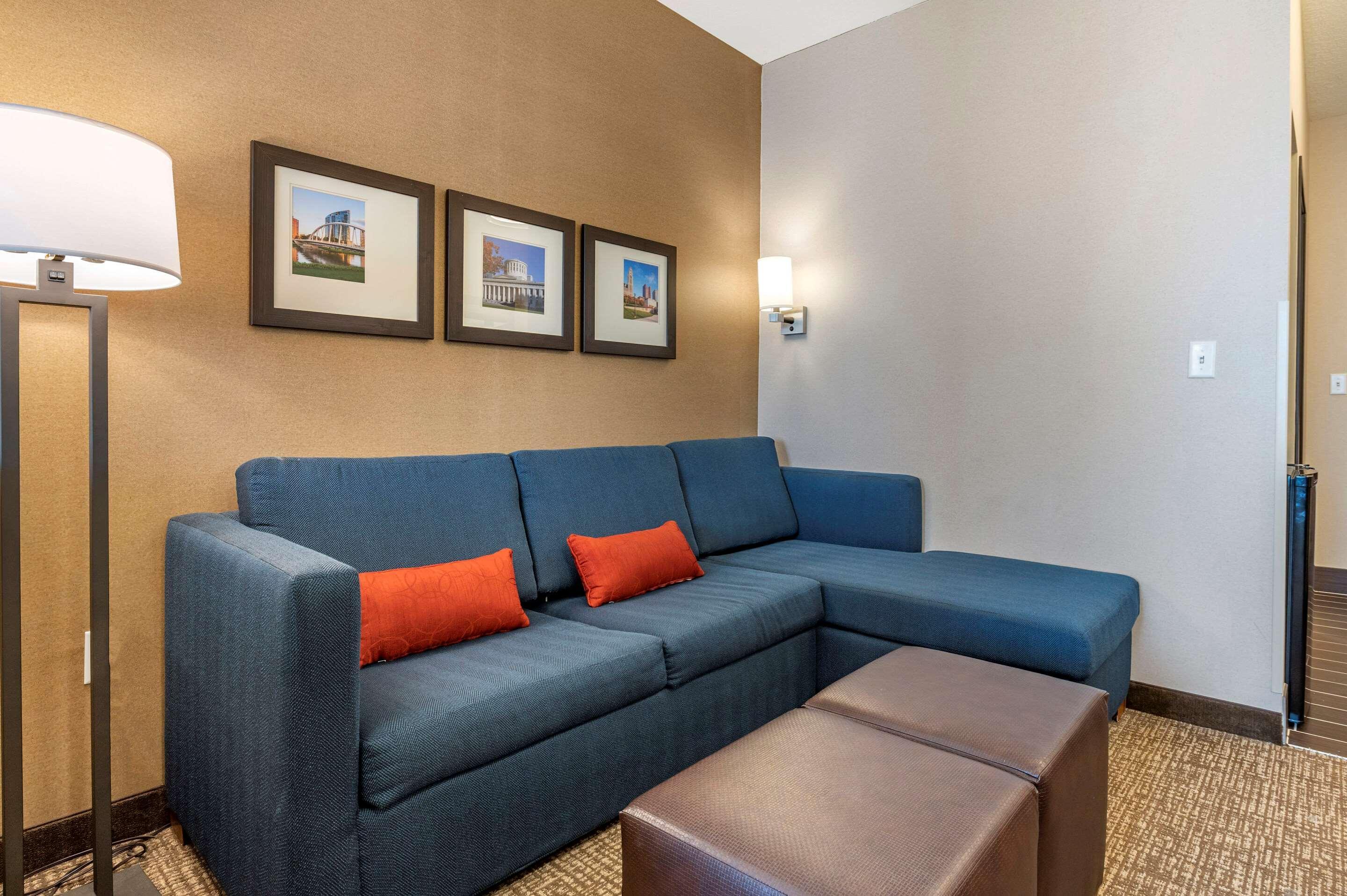 Comfort Suites Columbus Airport Екстер'єр фото