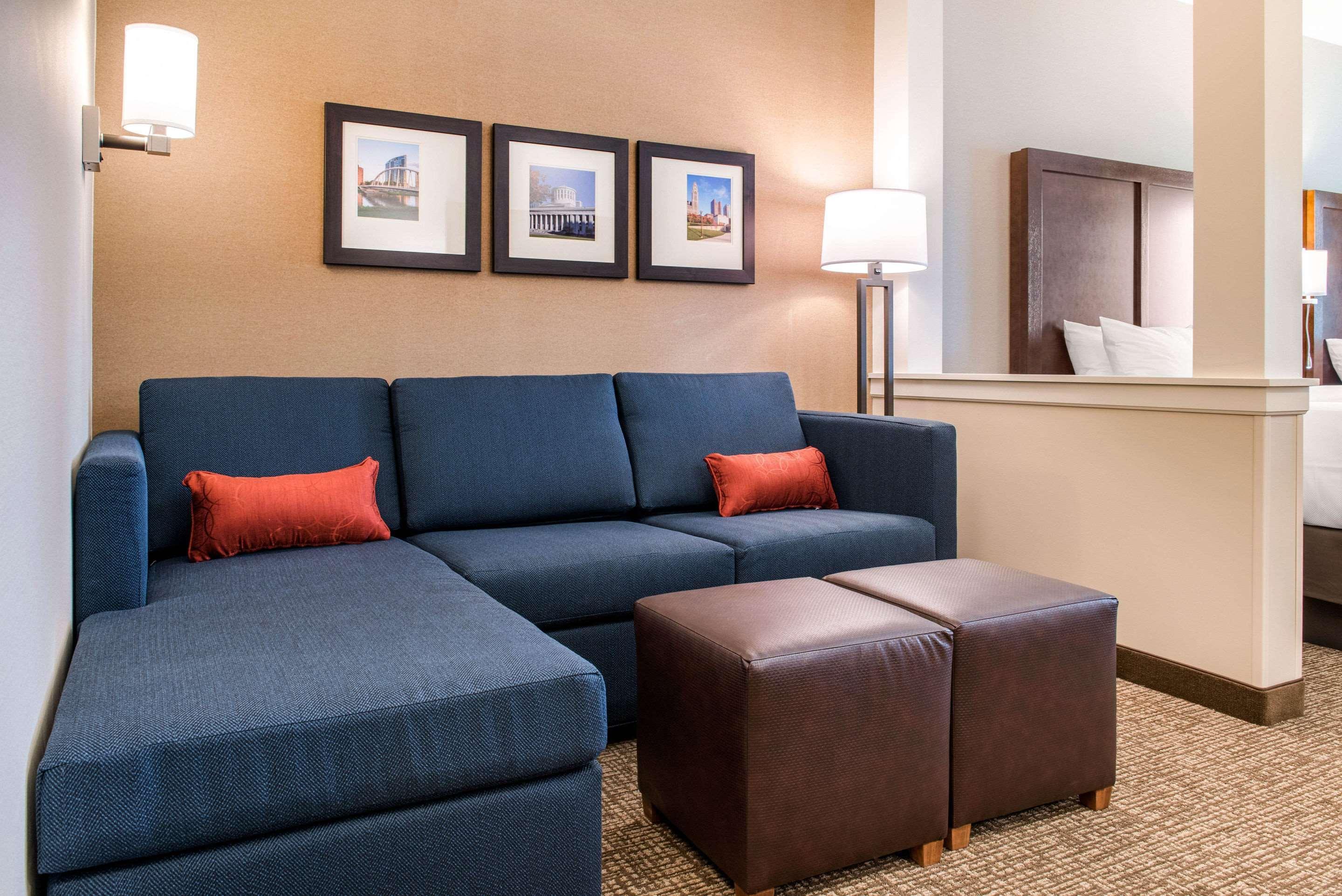 Comfort Suites Columbus Airport Екстер'єр фото