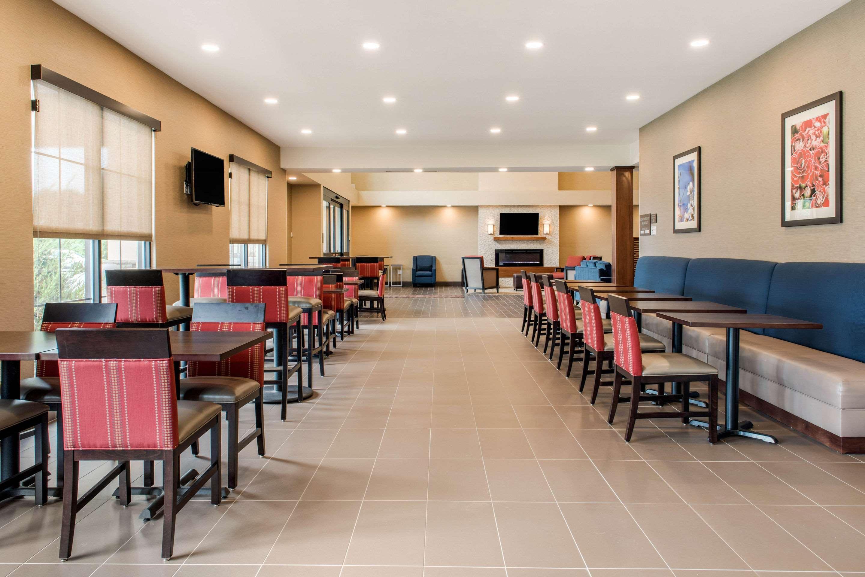 Comfort Suites Columbus Airport Екстер'єр фото