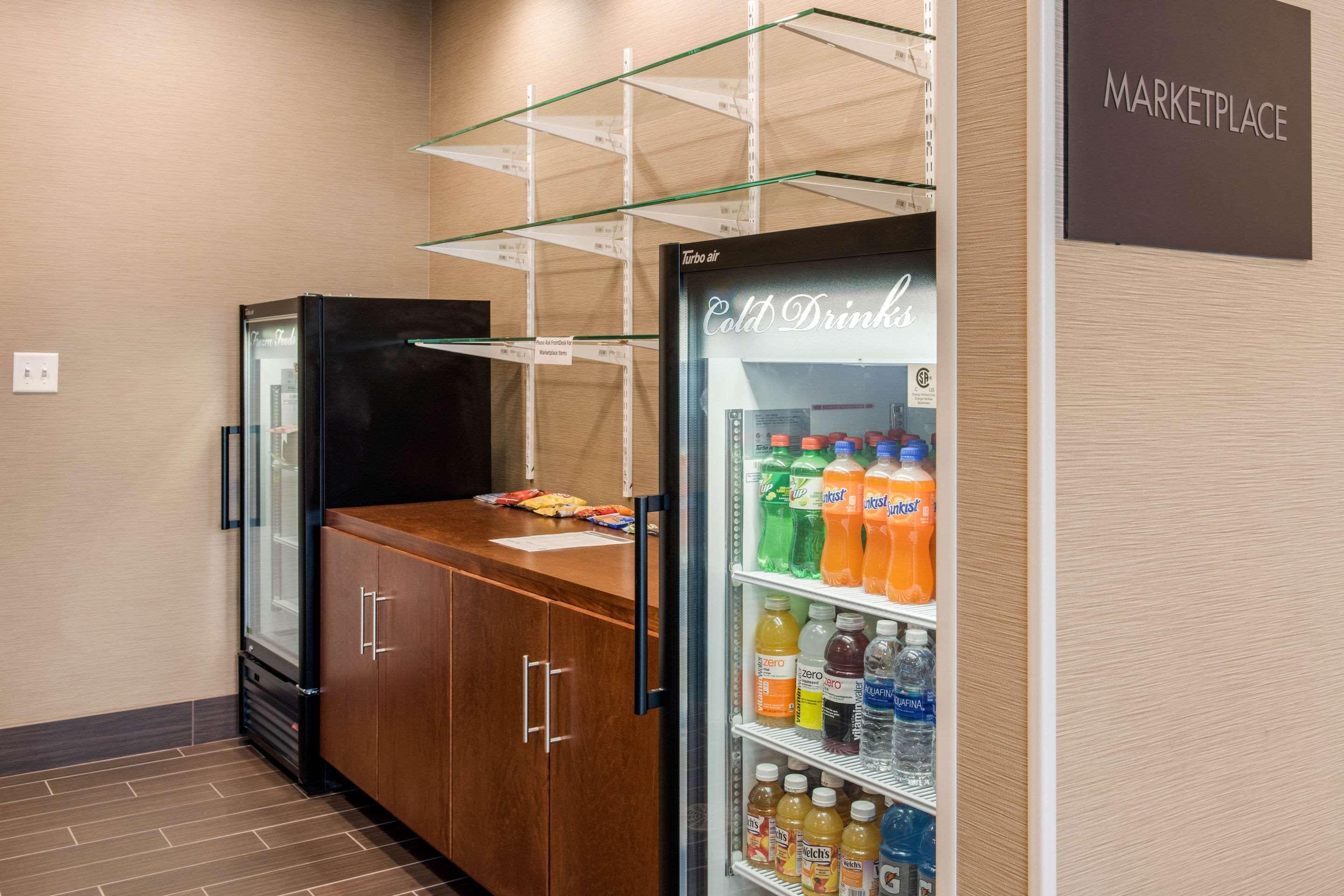 Comfort Suites Columbus Airport Екстер'єр фото