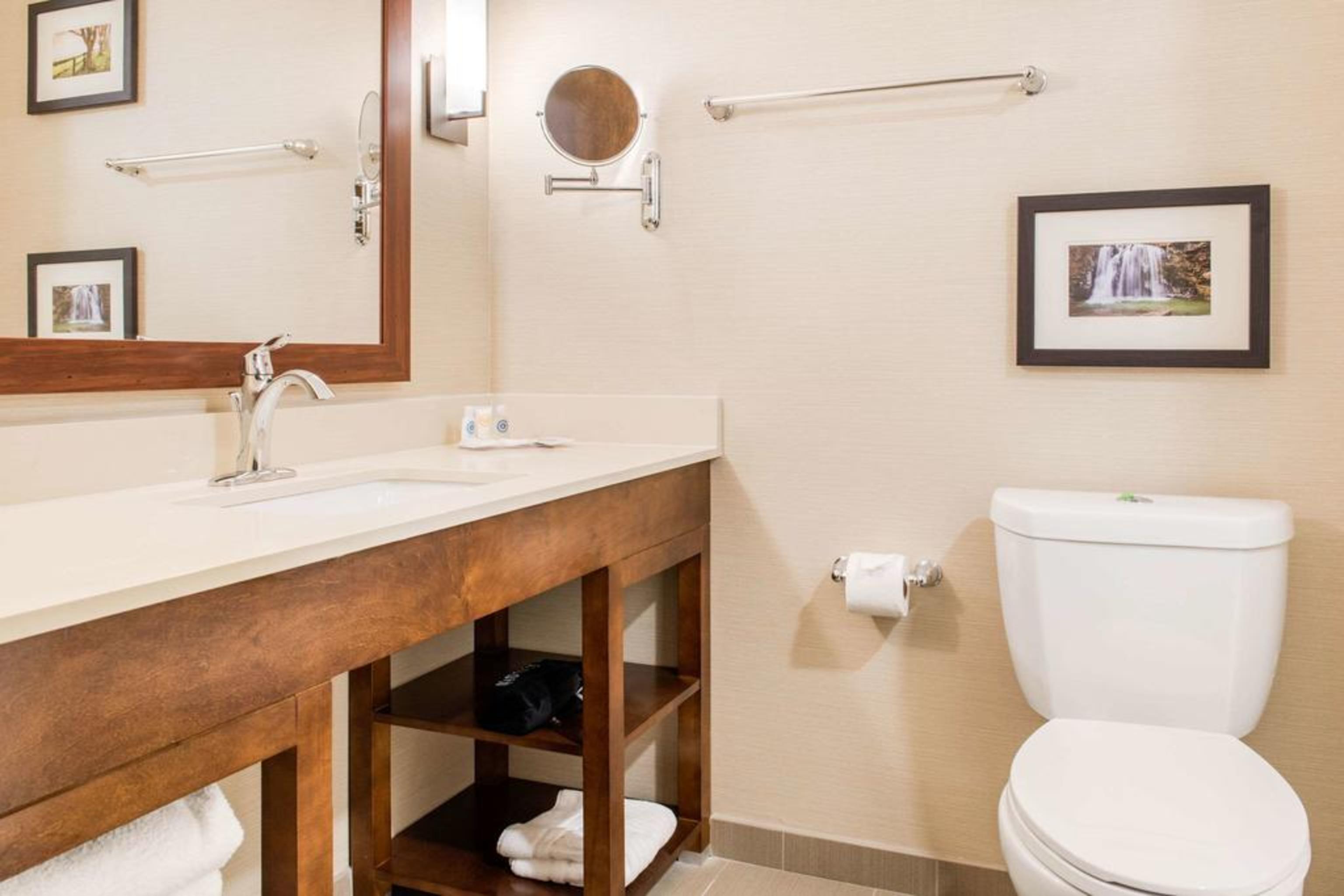 Comfort Suites Columbus Airport Екстер'єр фото